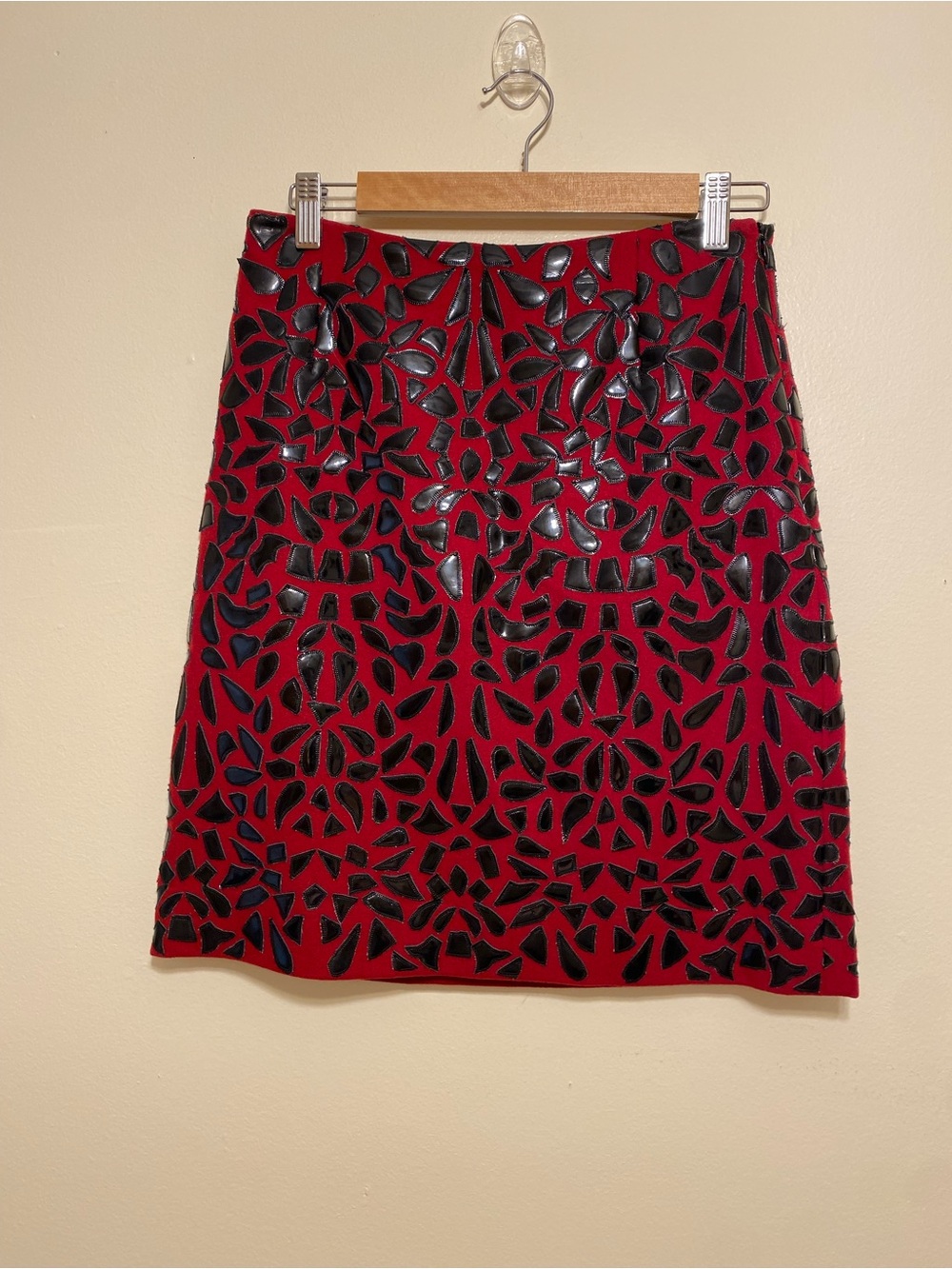 Carlisle Wool Red Pencil Skirt with Black Leather Patch . Size 0